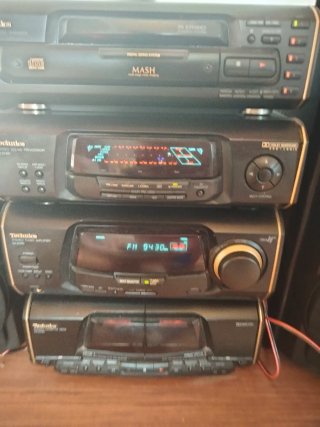 Equipo de Música (TECHNICS) Radio / CD / Casete /