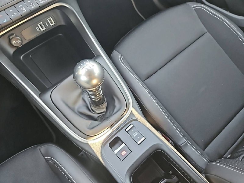 Jeep Avenger 1.2 Turbo Altitude 2023, foto 9