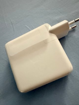 Cargador Apple MacBook 61w