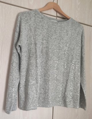Jersey gris con lentejuelas