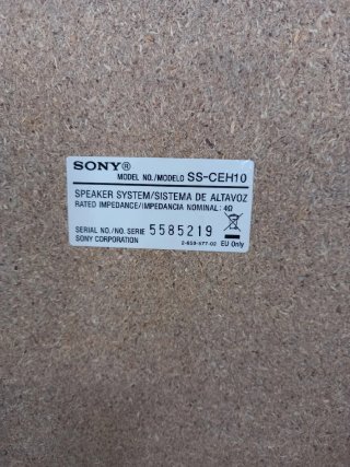 Altavoces Sony Negros y Marrones