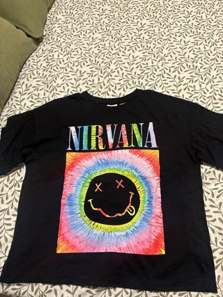 Camisetas niña 9-10 años (Nirvana, Hogwarts)
