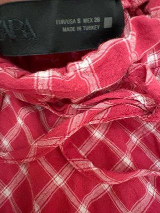 Falda Zara cuadros roja talla M