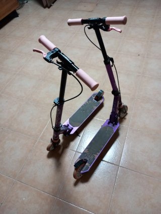 Due Monopattini Oxelo Decathlon Viola