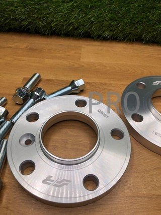Simoni Racing DR081/B16 Separadores Ruedas