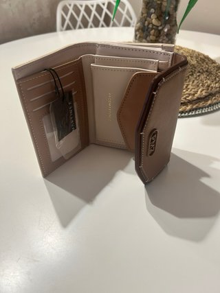 Billetera Mediana Paco Martinez Beige/Marrón