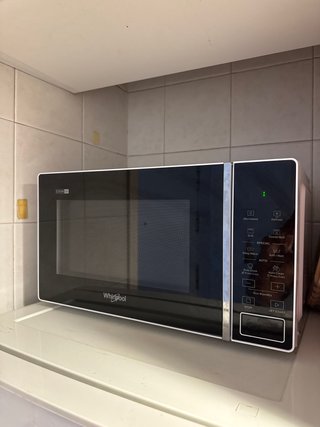 Microondas Whirlpool MWP 203 SB 20L 1000W
