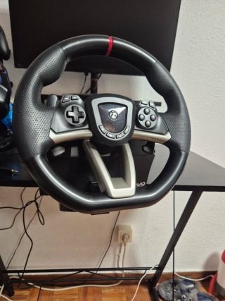 Volante y pedales Thrustmaster Xbox