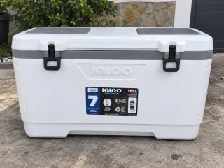 Nevera Igloo MaxCold XL 256 Qt