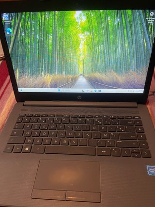 Portátil HP 240 g7