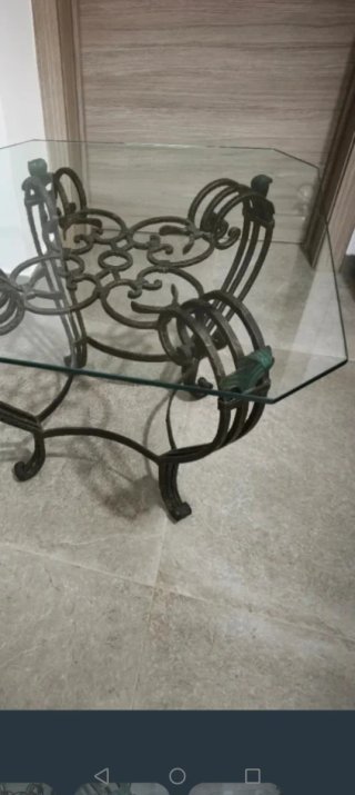 Mesa de forja con tapa de Cristal