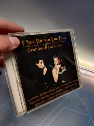 8 CDs Música: Rod Stewart, Céline Dion, Nino Bravo