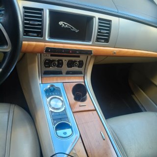 Jaguar XF 2013