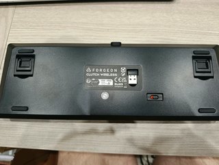 Teclado Forgeon Clutch RGB Inalámbrico