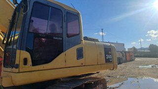 Komatsu 240 Serie 7 2007