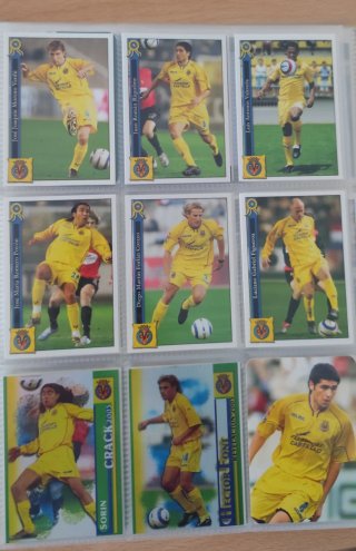 Álbum Mundicromo Liga 2006 con casi 400 cartas