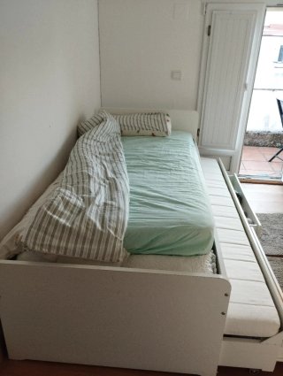 Cama nido blanca Ikea con 2 colchones
