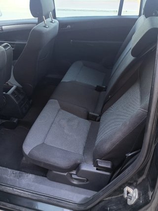 Opel Zafira 2012