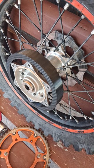 Protector piñón corona Husqvarna GasGas KTM rieju