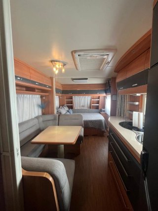Caravana hobby 545 kmf