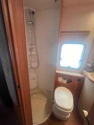 Caravana hobby 545 kmf