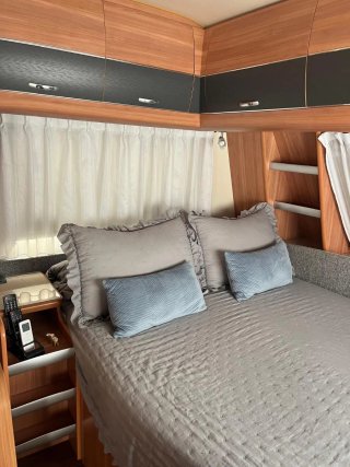 Caravana hobby 545 kmf