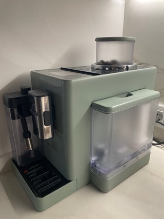Cafetera DeLonghi Rivelia