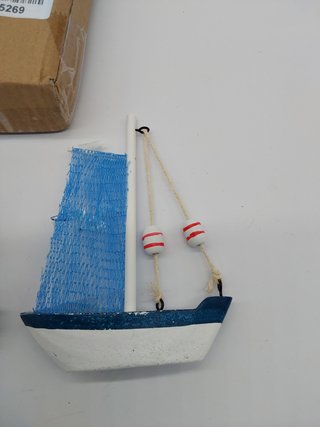 com-four® Barco Decorativo marítimo de Madera - Barco pesquero con Red de Pesca y Conchas - Barco de