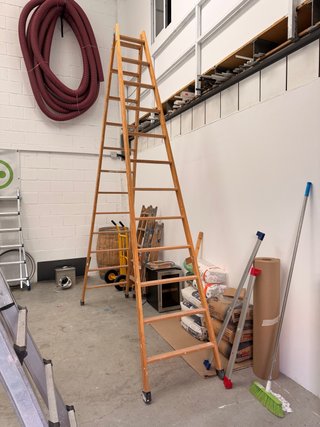 Escalera de madera 310cm, 12 peldaños