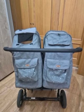 Sillita gemelar ligera con 1 capazo.