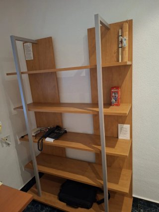 Estantería madera y metal