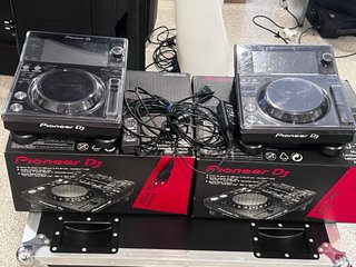Pioneer DJ XDJ-700 con protector