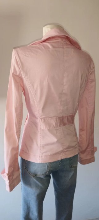 Chaqueta Only rosa
