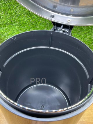 Cubo de Acero Inoxidable con Pedal 5L Amig