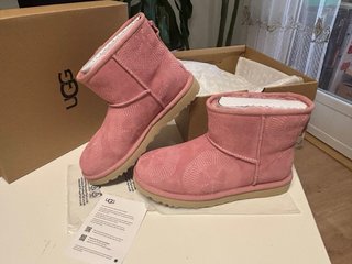Botines UGG rosas