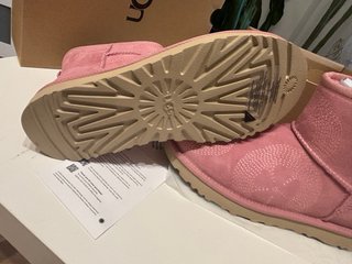 Botines UGG rosas
