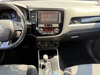 Mitsubishi Outlander 200 MPI Motion CVT 2WD 5 Plazas
