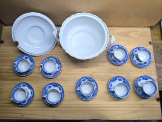 Sopera Tazas y plato Pontesa porcelana azul