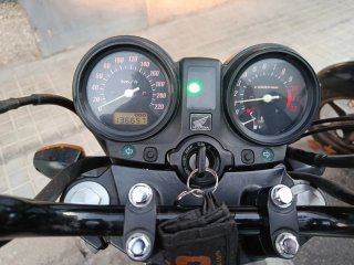 Honda CBF 500 Naked año 2006 Plata