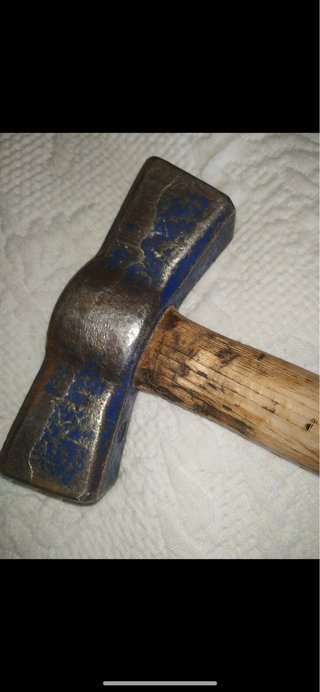 Mazo de madera y metal