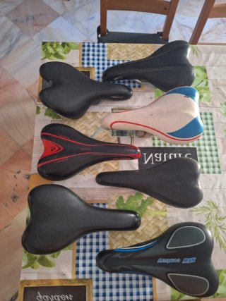 Sillines de bicicleta varios tamaños