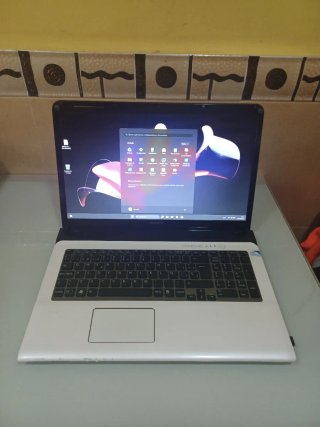 ORDENADOR PORTATIL 17"