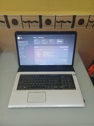 ORDENADOR PORTATIL 17"