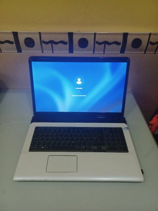 ORDENADOR PORTATIL 17"