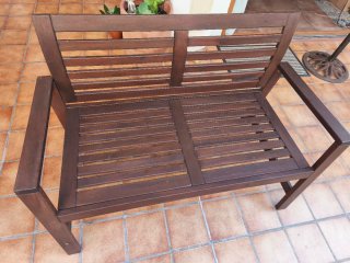 Conjunto jardín: banco, 2 sillones y mesa