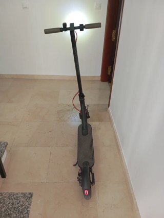 Patinete Eléctrico Xiaomi Mi Scooter 365
