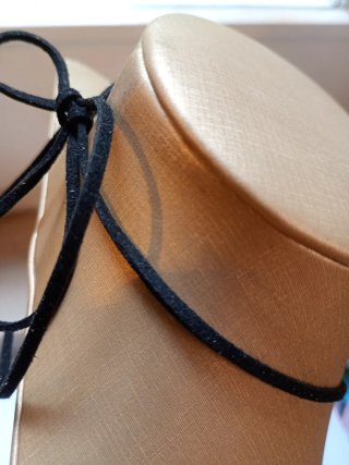 Collana in pelle blu e multicolor