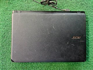 Dos portátiles Acer Aspire N16C2 y Lenovo