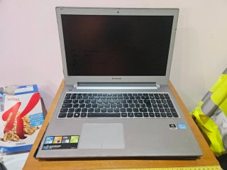 Dos portátiles Acer Aspire N16C2 y Lenovo