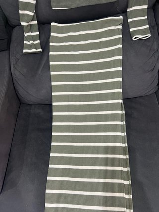 Conjunto Bershka rayas verde y blanco